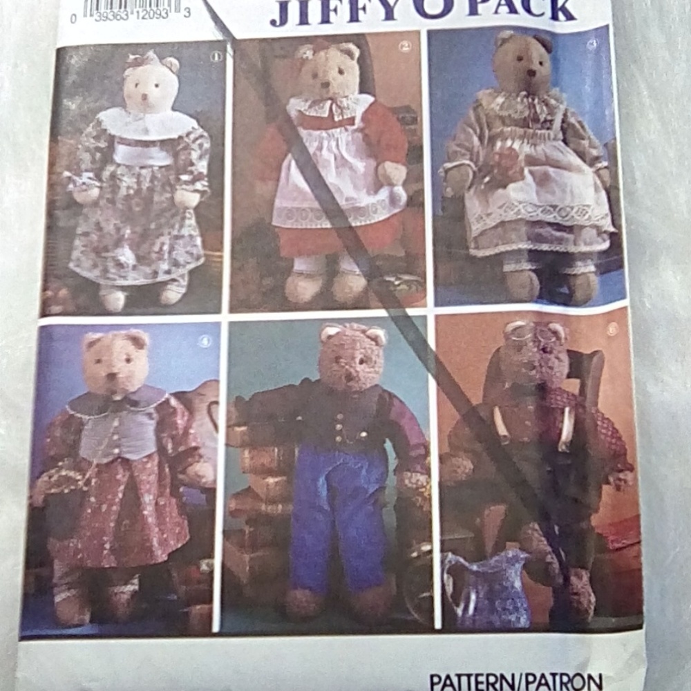 Vintage Simplicity 7649 Teddy Bears & Clothes